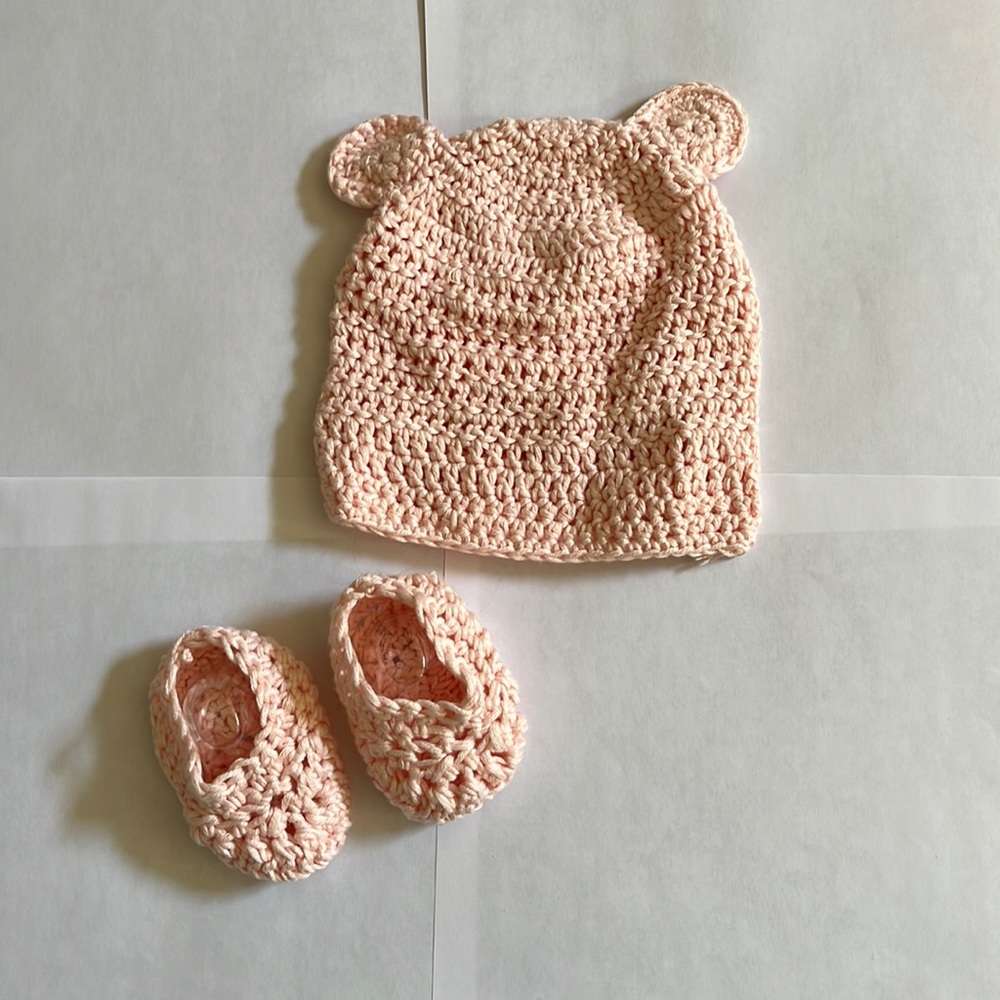 Handmade Crochet Baby Hat and Shoe Combo!